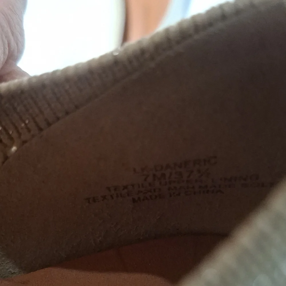 Lucky Brand Women's Beige Loafers Size 7
